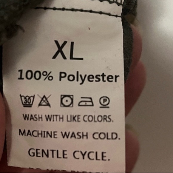 🌟🌟Elegant Olive Button-Up Romper - Picture 6 of 8